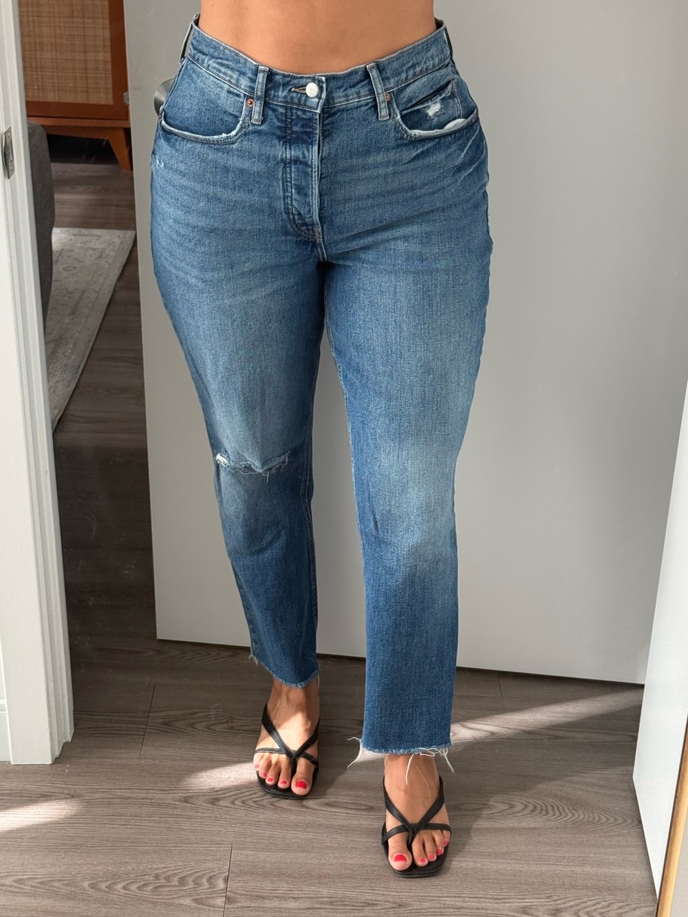 Old Navy - Sky-Hi Straight Extra High-Rise Jeans